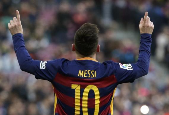 智能眼镜海报设计_监控行业海报设计案例